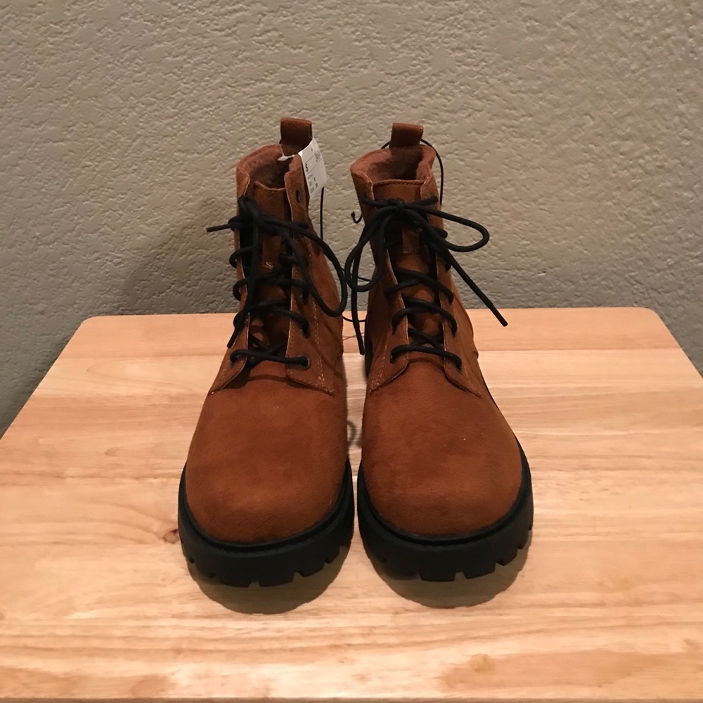 Women’s suede ankle boots